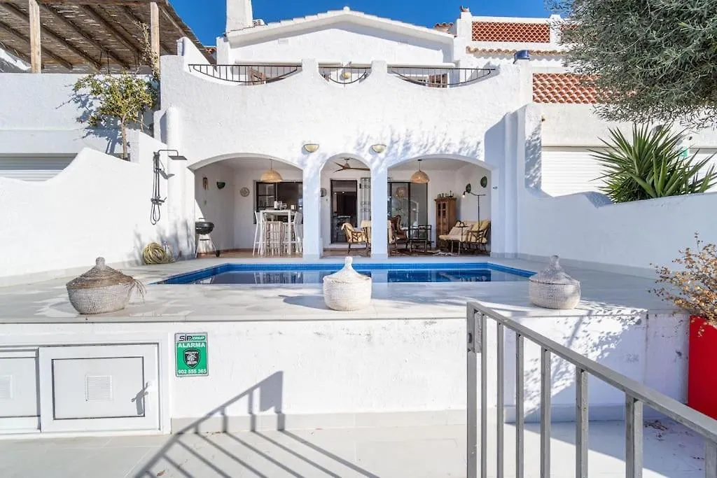 Holiday home 2027 Casa De Pescador Con 3 Habitaciones, Piscina Y Amarre By Homeselectspain Empuriabrava Spain