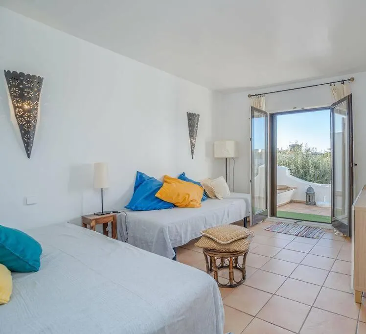 Holiday home 2027 Casa De Pescador Con 3 Habitaciones, Piscina Y Amarre By Homeselectspain Empuriabrava Spain